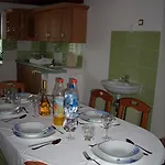 Konukevi Sissy Vendeghaz 4*