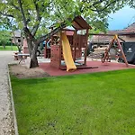 Konukevi Sissy Vendeghaz Mórahalom