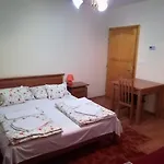 Sissy Vendeghaz Konukevi 4*