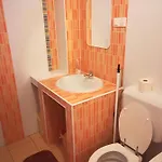 Sissy Vendeghaz Konukevi 4*
